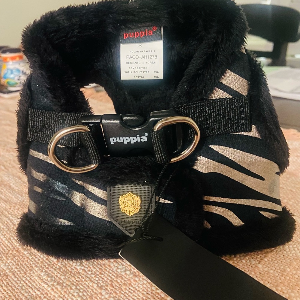 Puppia Luxury Collection dog harness - size small New